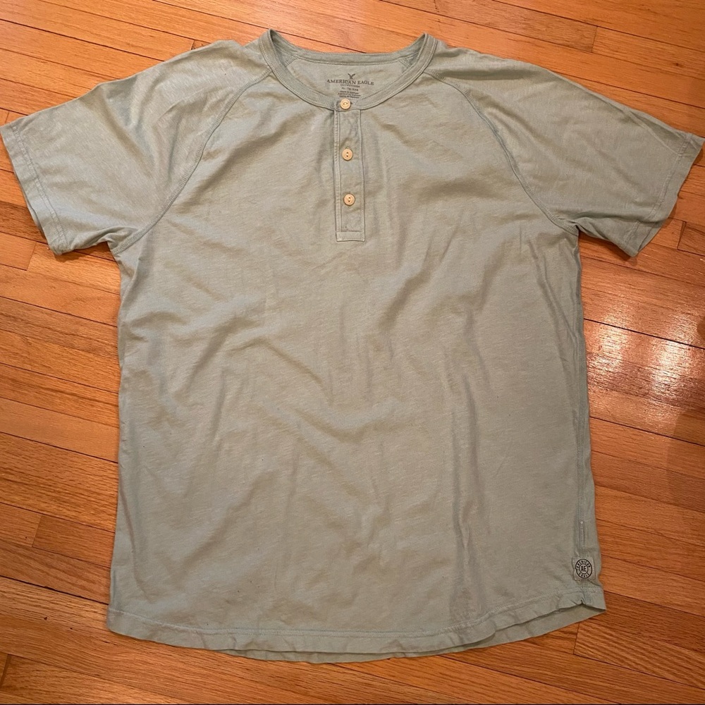 American Eagle tee XL